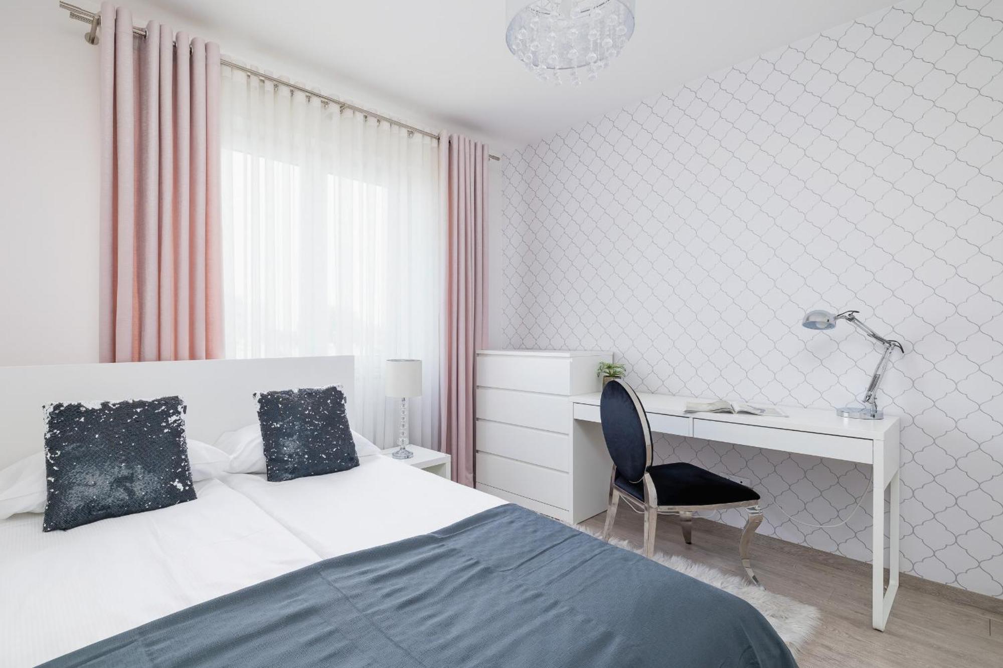 Cracow Pradnik Spacious & Family Apartment With 3 Bedroom By Renters Prestige Красков Екстериор снимка